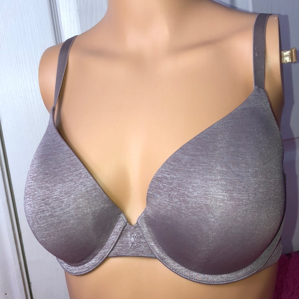 Victoria’s secrets umber bra size 32DD